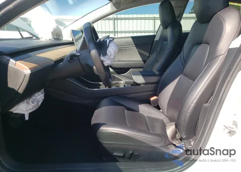 2018 Tesla Model 3 из США, поврежденный, VIN 5YJ3E1EB0JF088825